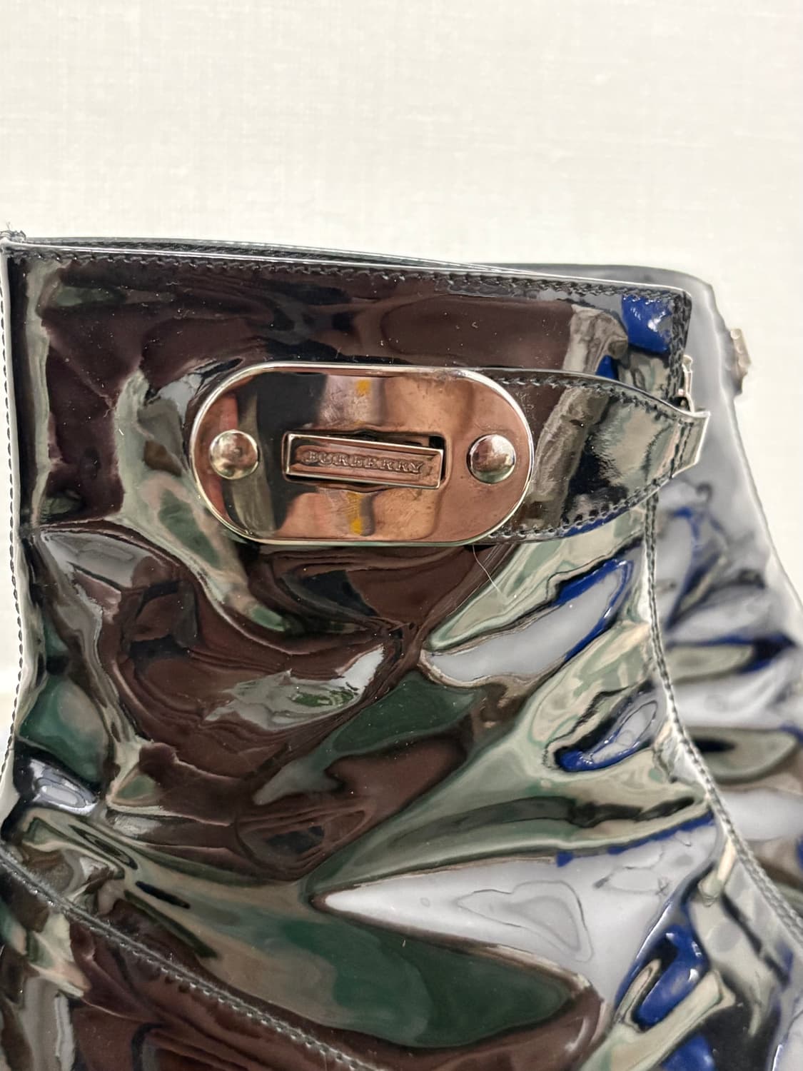 버버리 페이턴트 레더 웨스턴 부츠 상품이미지6