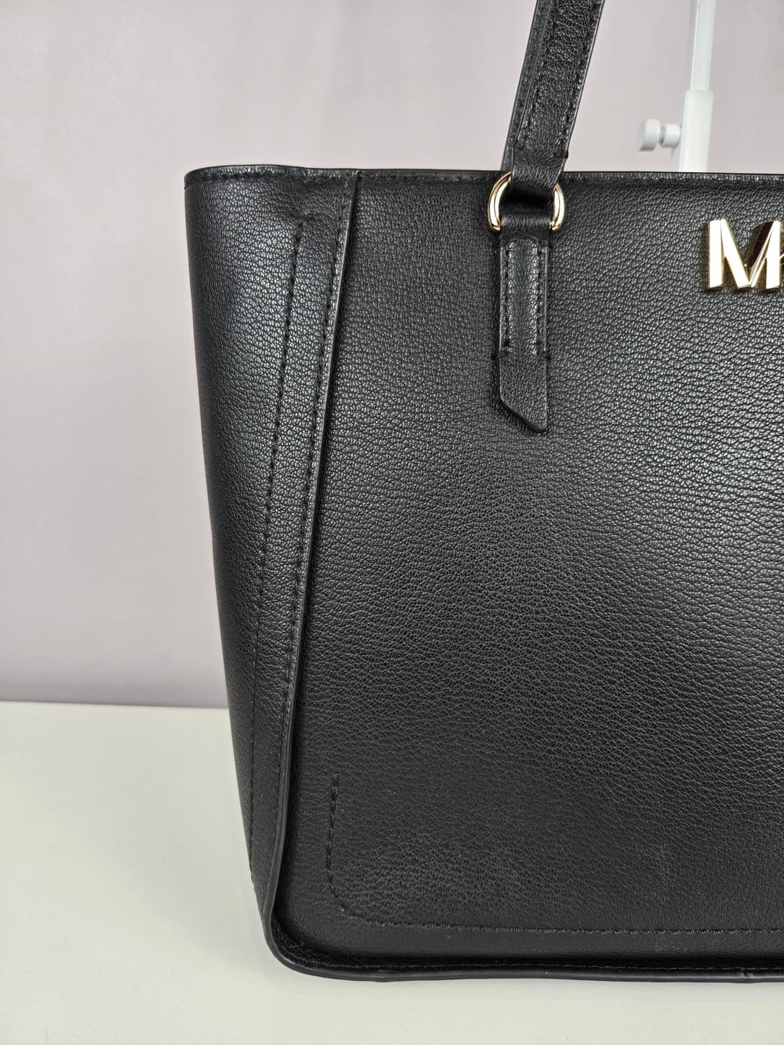 마이클코어스 실비아 미디움 레더 토트백 숄더백 가방 블랙 상품이미지3