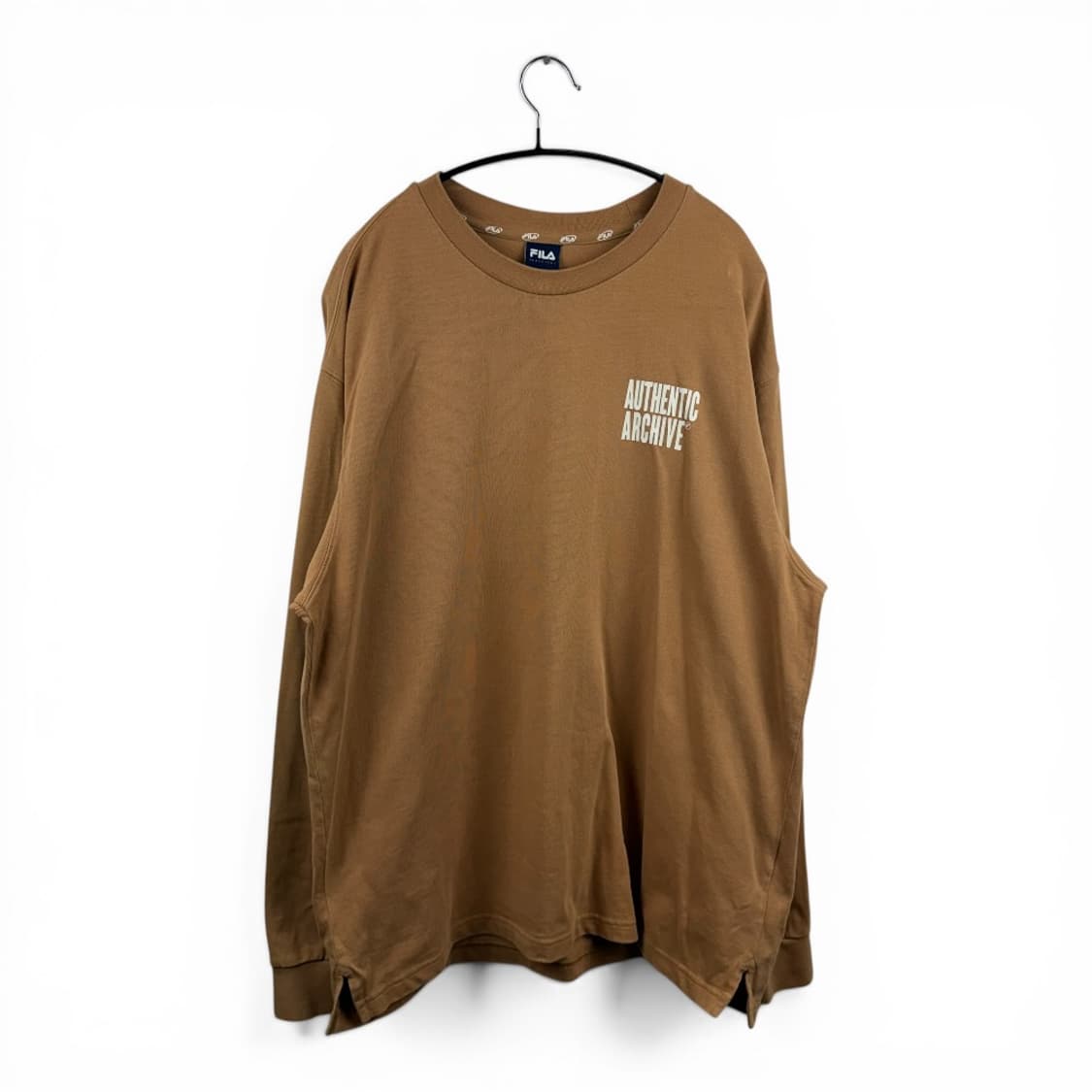 (XL) 휠라 로고 롱슬리브 카멜 상품이미지1