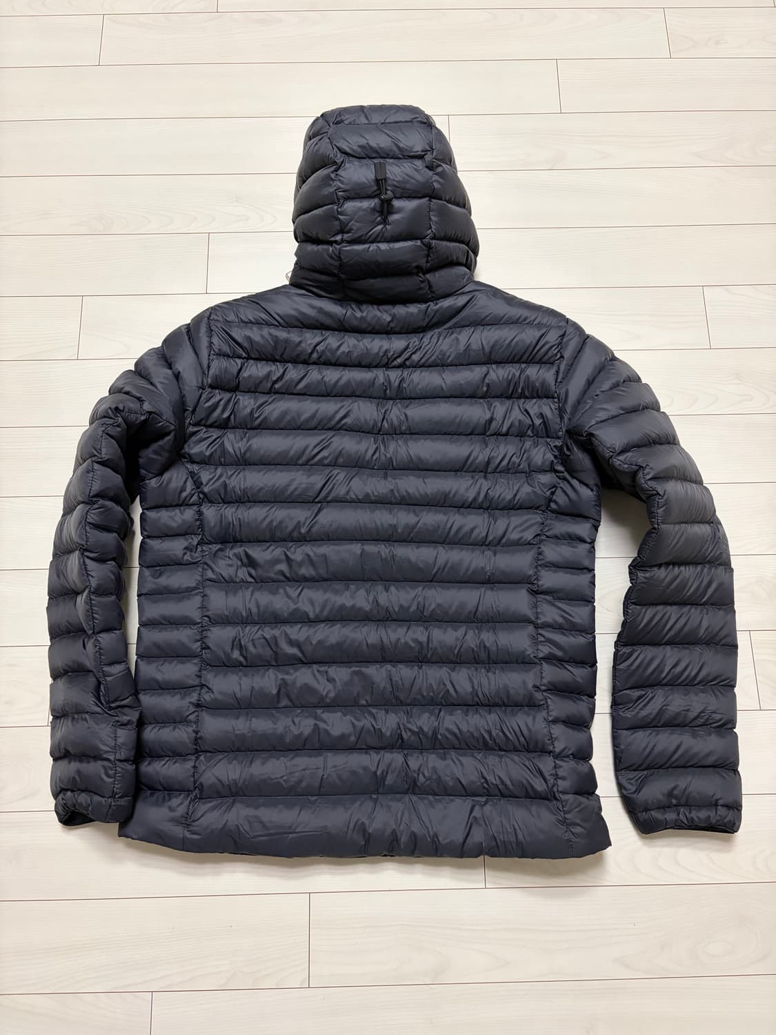 파타고니아 다운 스웨터 후디 블랙 m 상품이미지2