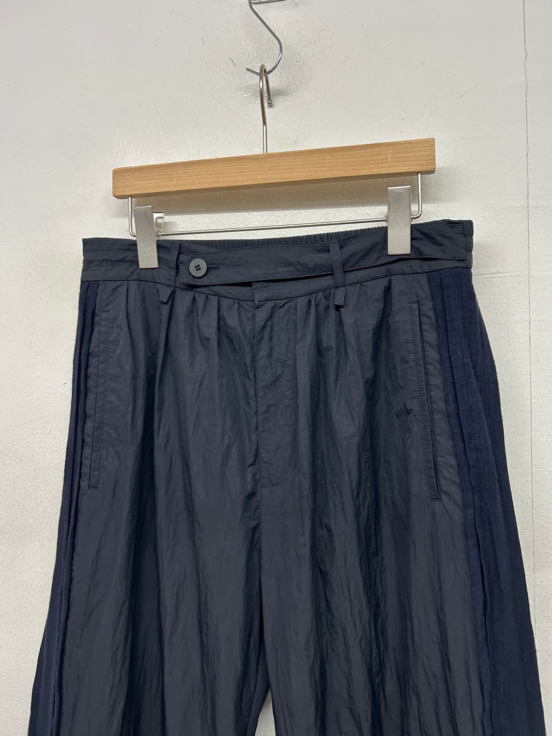 POLYTERU 폴리테루 사이드 패널 나일론 팬츠 상품이미지2