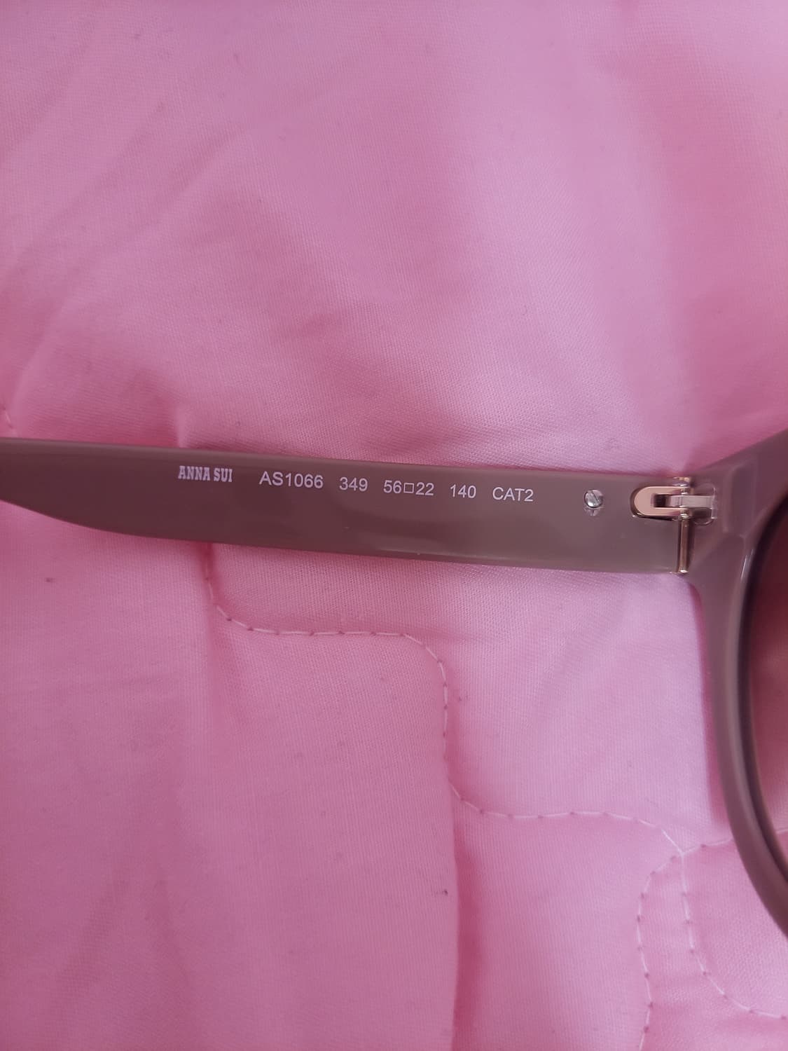 정품)급처미사용새상품!안나수이 하트로고 공주 선글라스 비비안웨스트우드st 상품이미지6