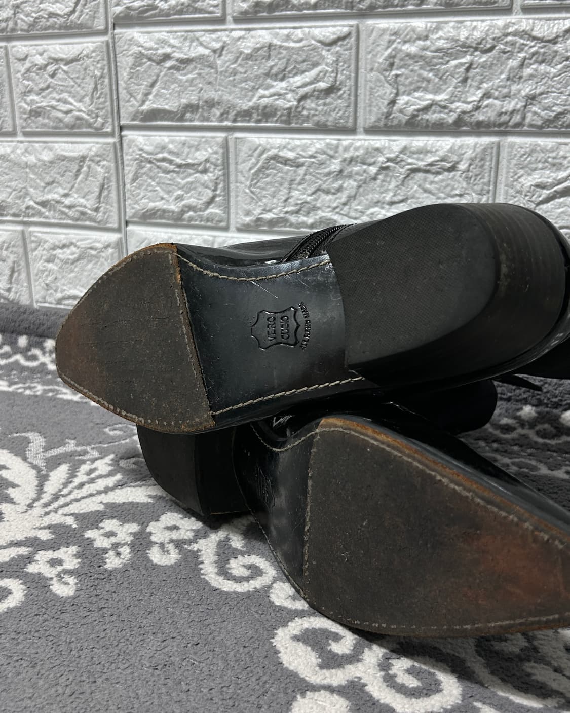 Vero Cuoio 페이던트 엘라스틱 버튼 앵클 부츠 상품이미지5