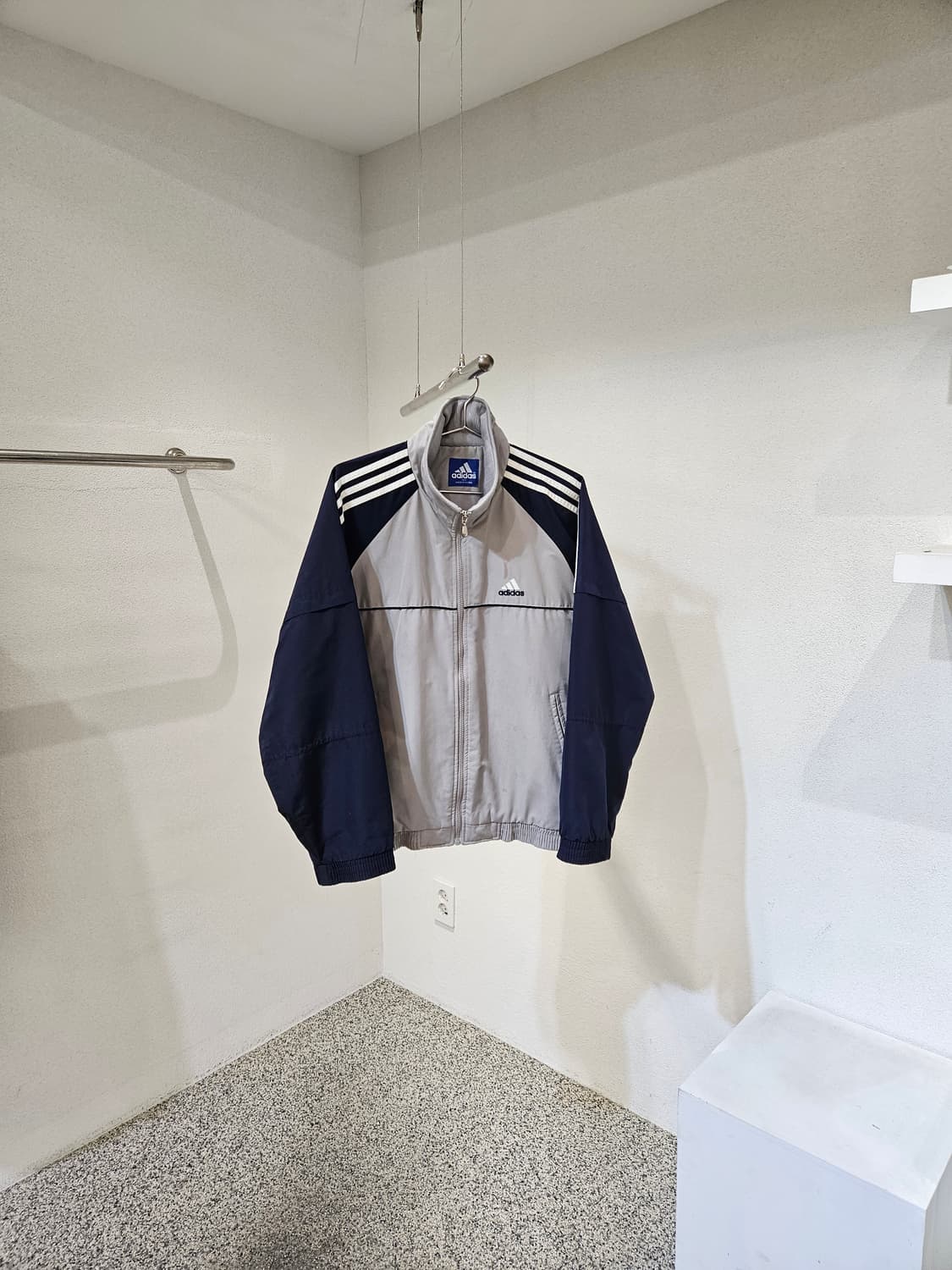 아디다스 올드스쿨 바람막이 상품이미지1