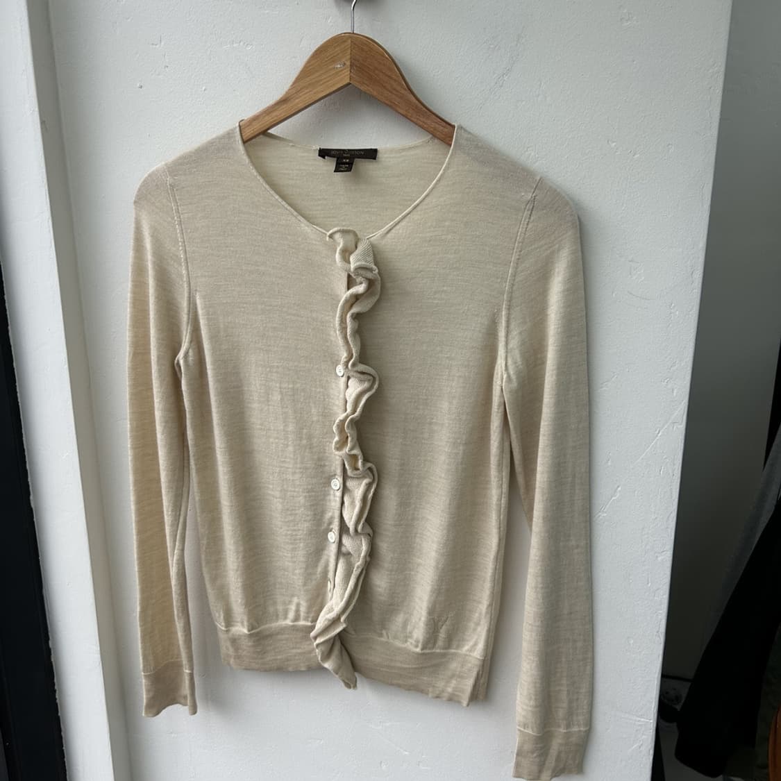 15900 - 루이비통 러플 울 가디건 상품이미지2