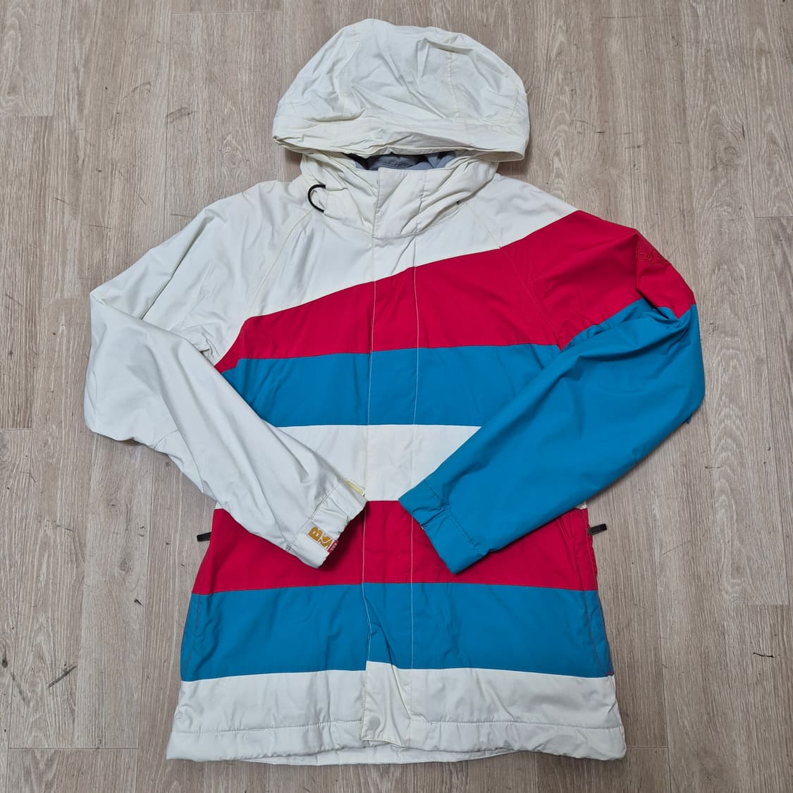 본파이어 스노우보딩 컴퍼니 여성 스노우보드 후드 바람막이 자켓 상품이미지1