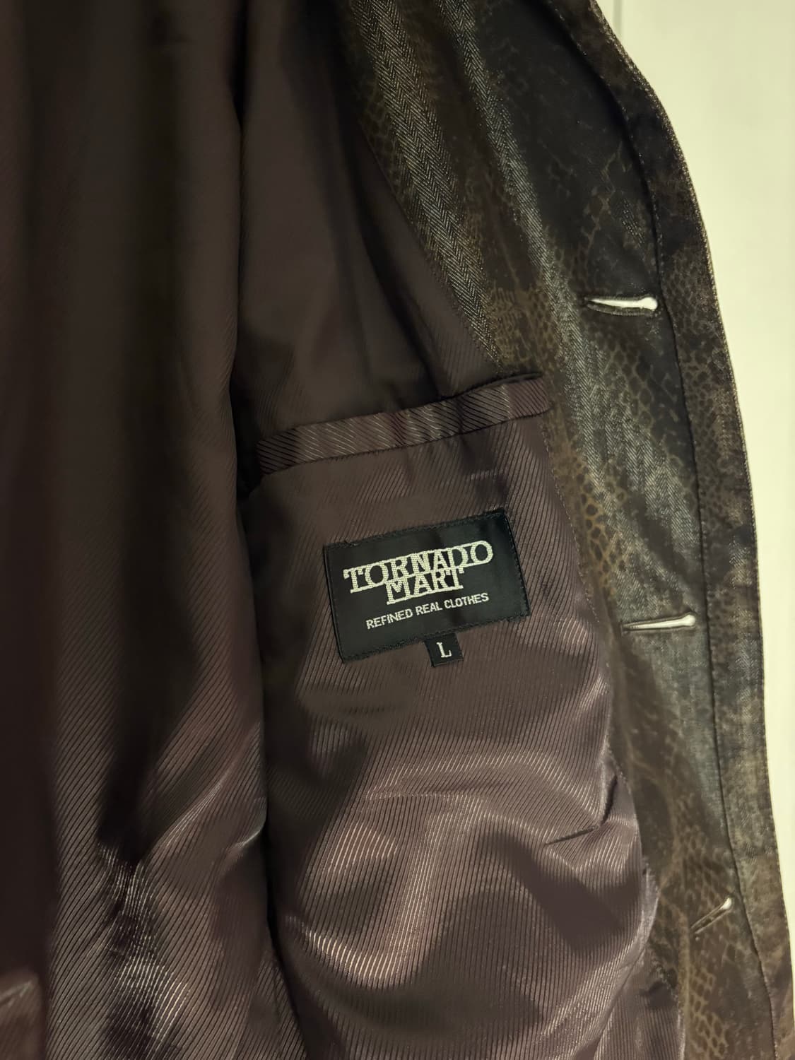 Tornado mart 파이톤 트렌치 코트 상품이미지3