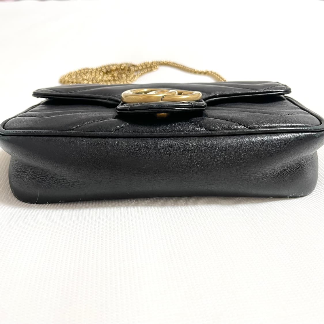 [GG 마몽] 구찌 마틀라세 가죽 수퍼 미니백 구찌 마몽 미니 체인백 상품이미지6