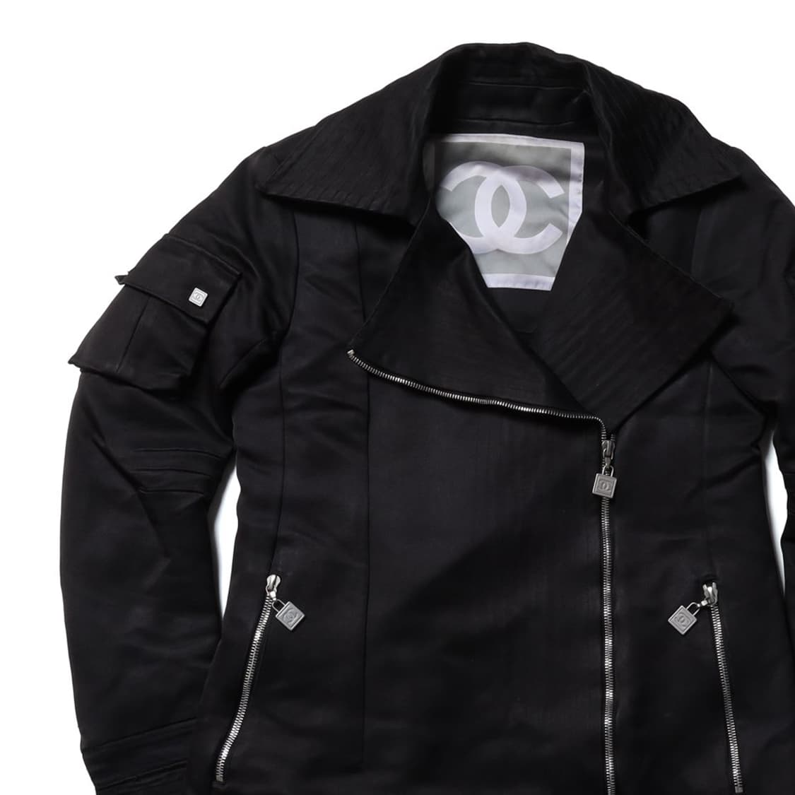 샤넬 Chanel Long Motor Jacket 

 상품이미지2