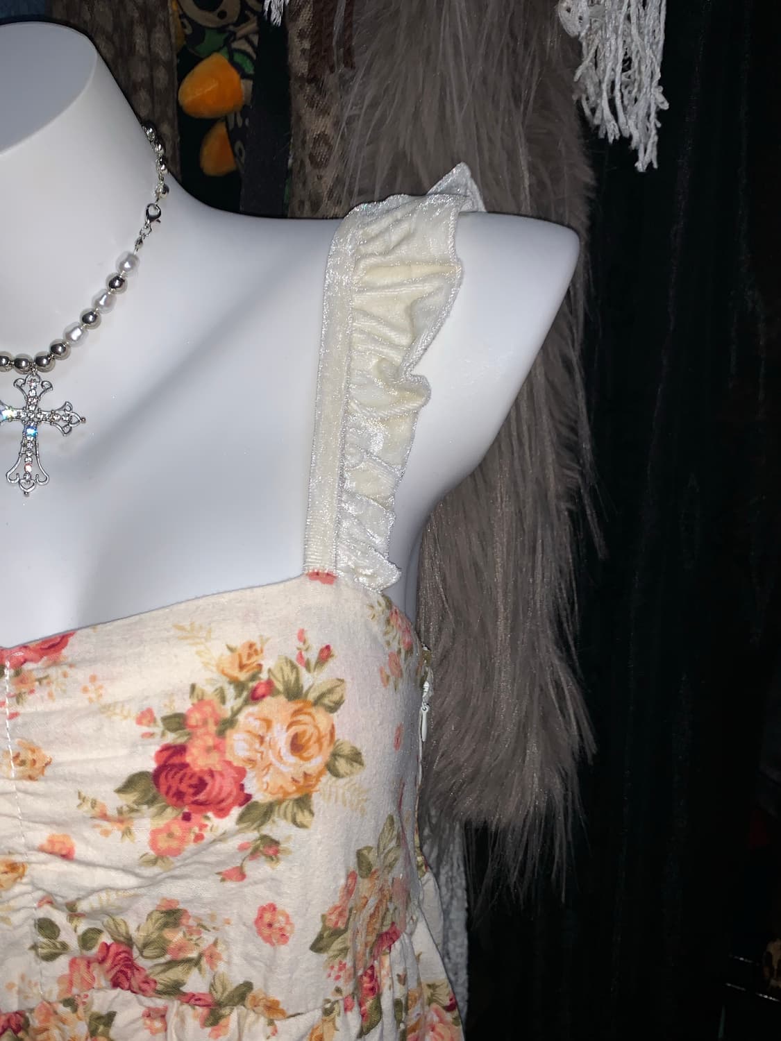 리즈리사st 로걀 벨벳 플라워 원피스 상품이미지2