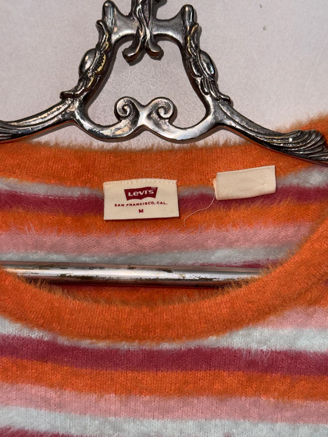 Levi’s kitsch coral stripe half fur knit 상품이미지7