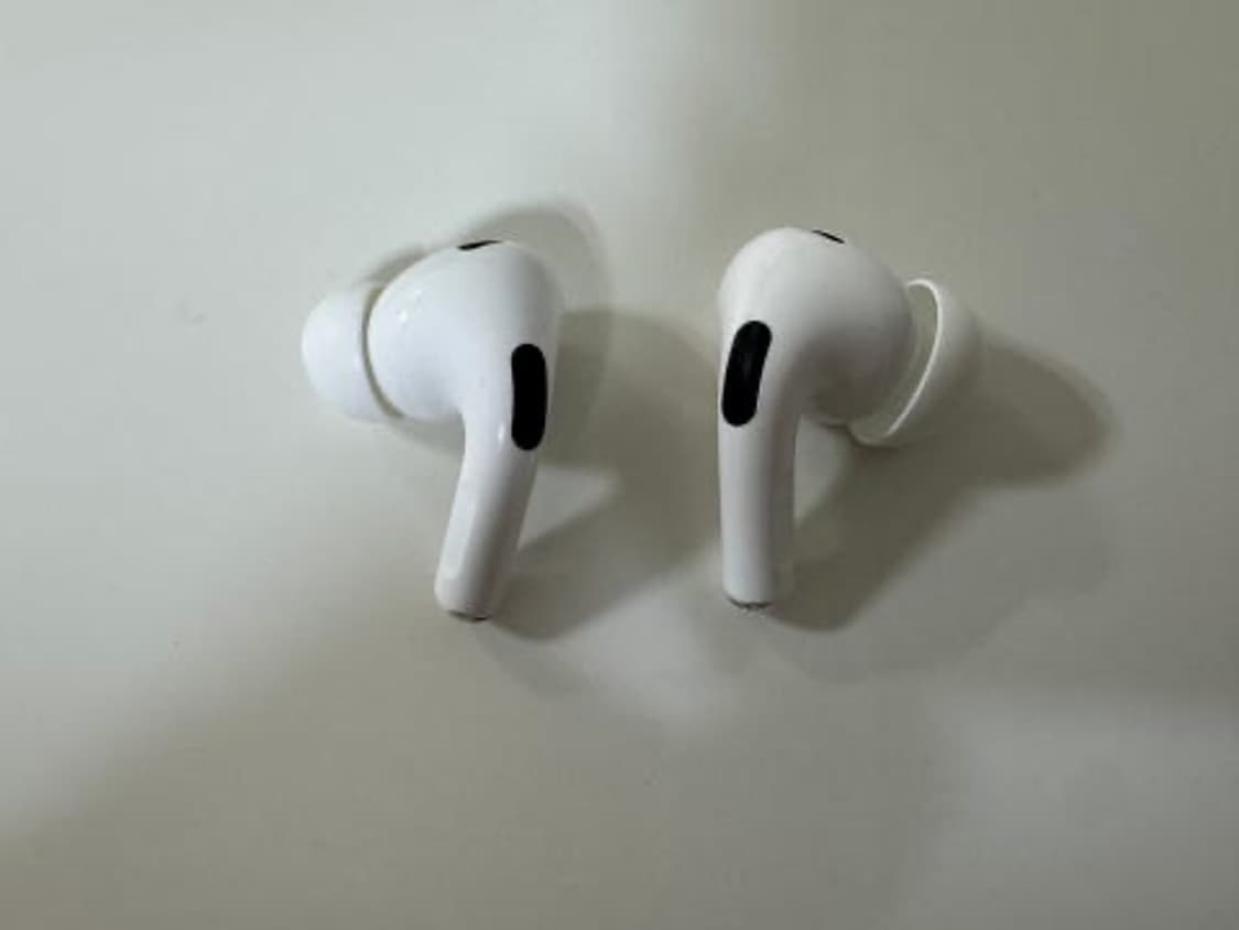 에어팟 프로2 판매합니다. 상품이미지3