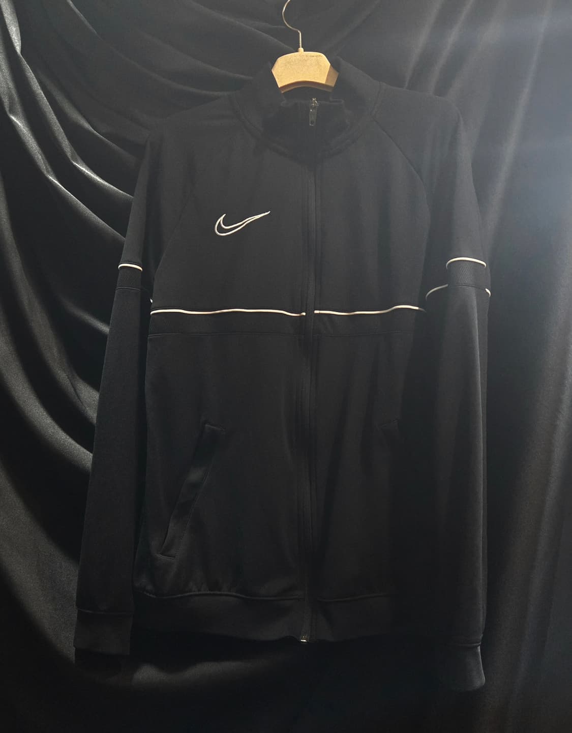 나이키 파이프라인 스우시 블랙 트랙자켓 상품이미지1