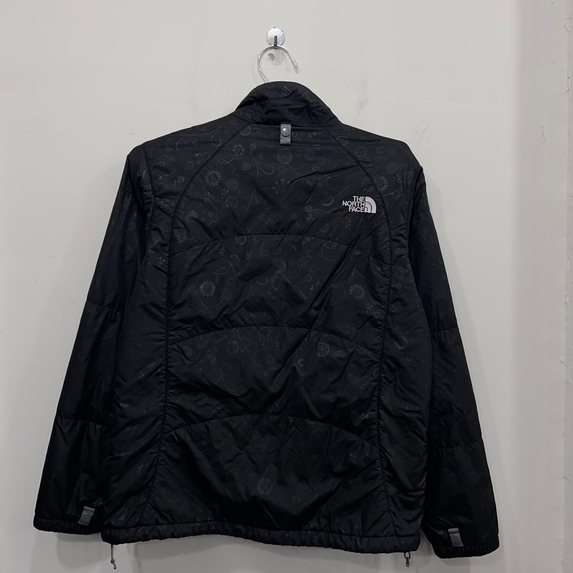 노스페이스 페이즐리 패턴 래글런 경량패딩 상품이미지5