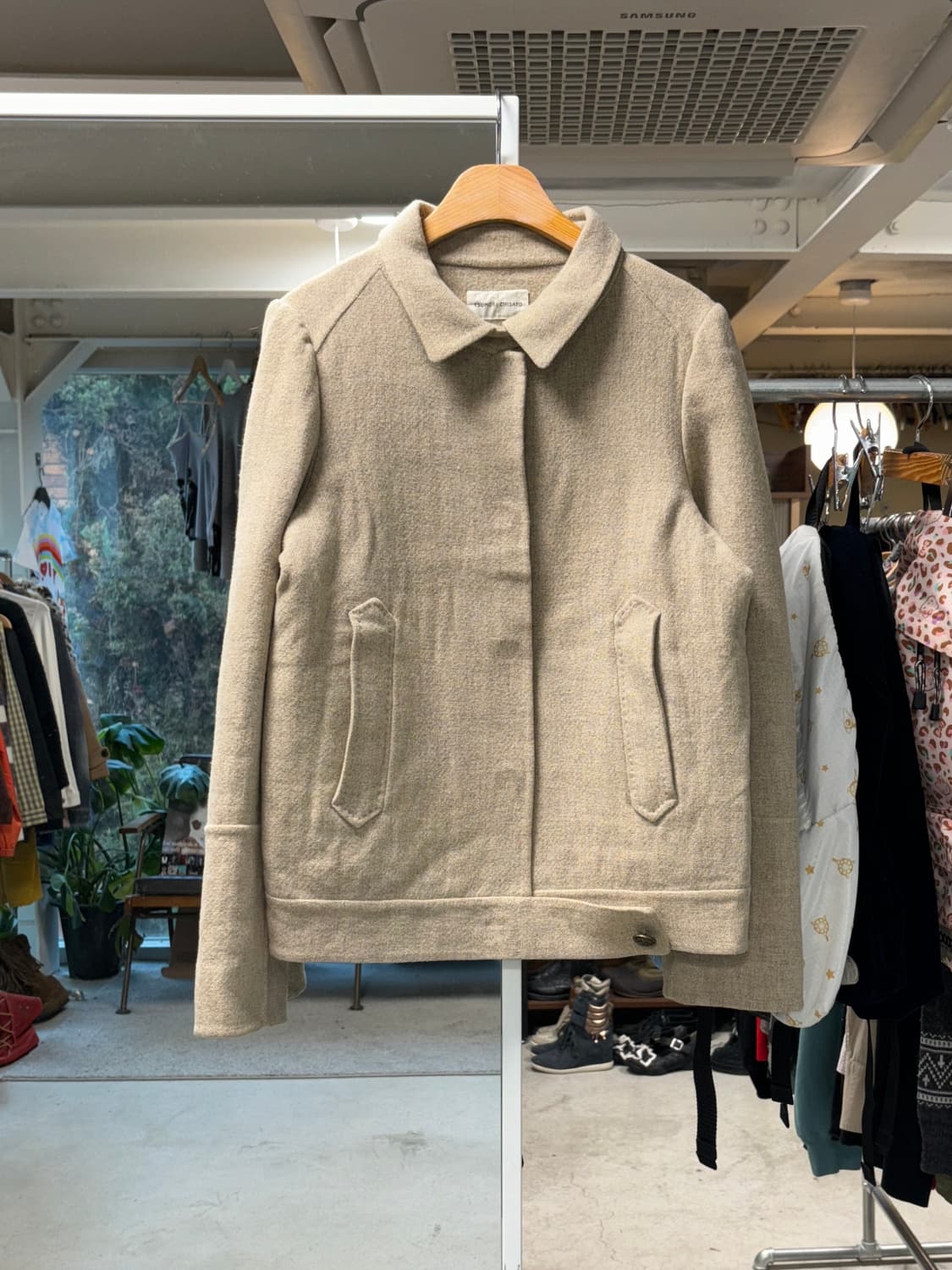 츠모리 치사토 베이지 울자켓 상품이미지1