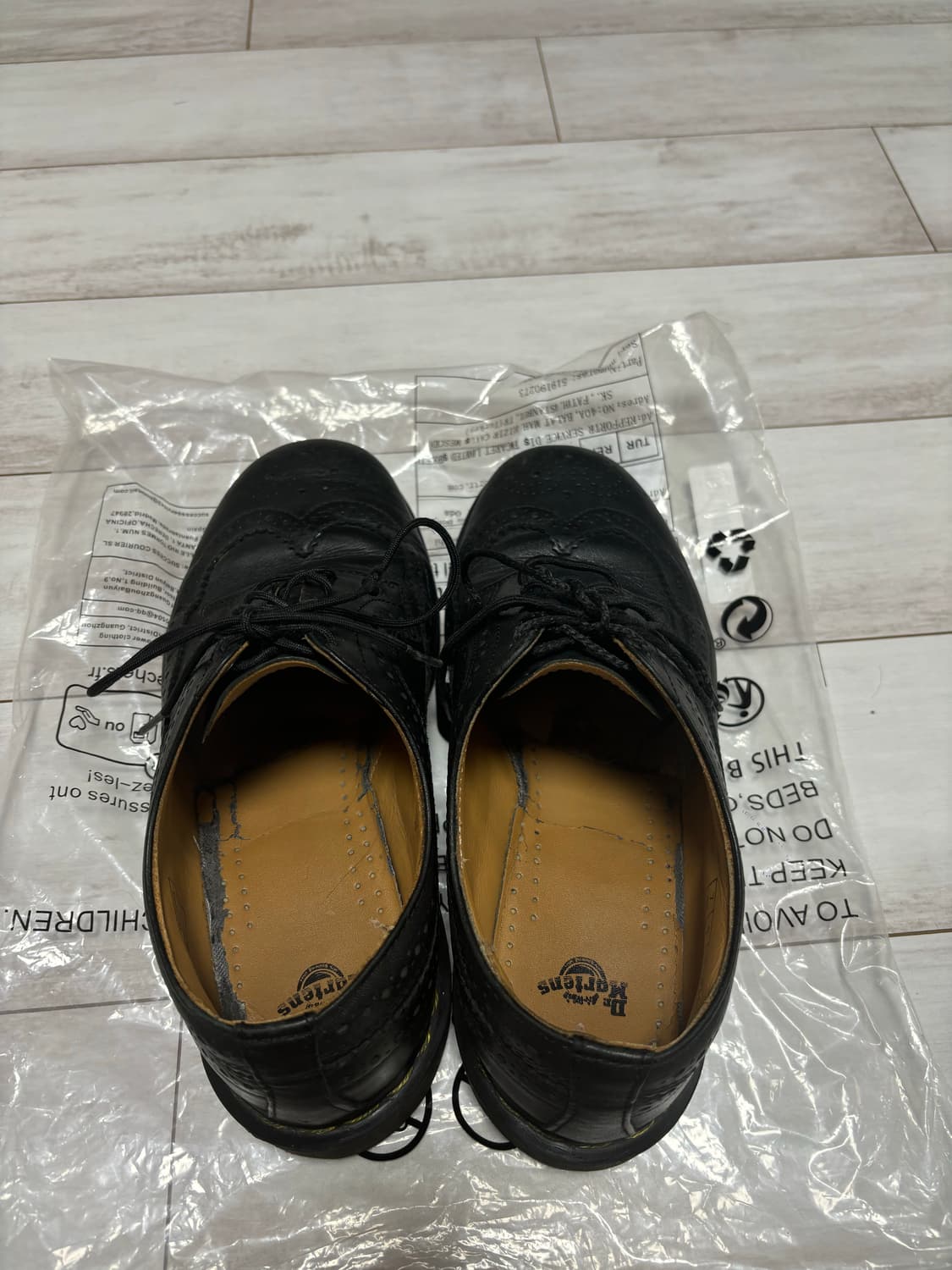 닥터마틴 3989 윙팁 상품이미지2