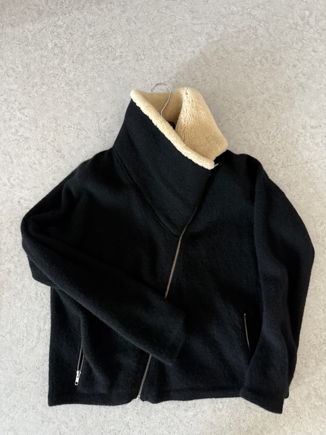 띠어리 램스울 릴렉스핏 니트자켓 상품이미지4