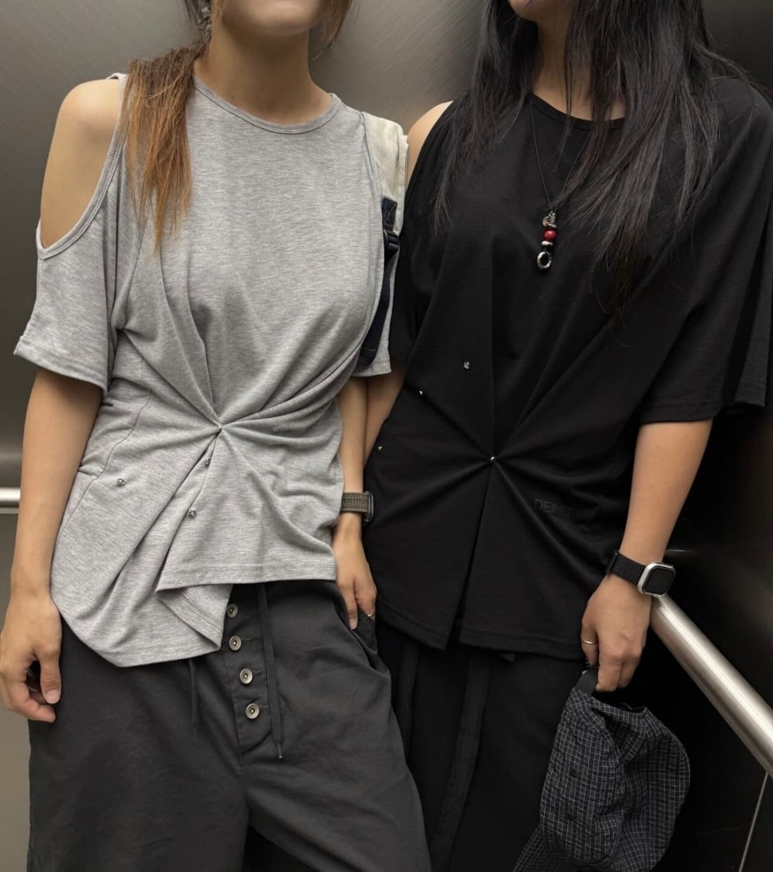 다이닛 ONE-SLIT SNAP T-SHIRTS 블랙 상품이미지1