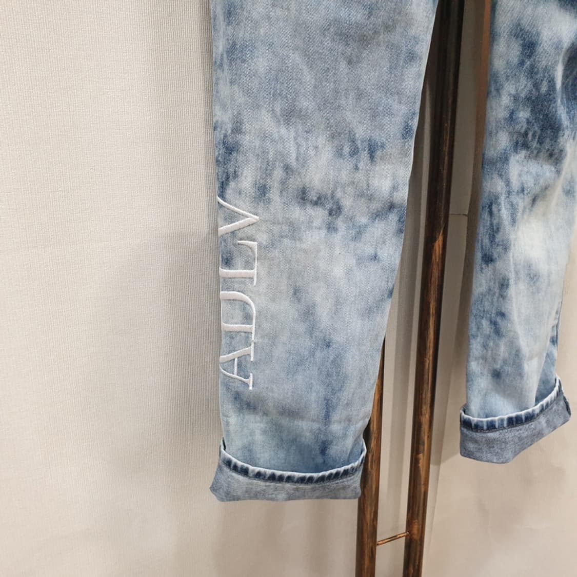 (JJ29193)아크메드라비 청바지 1 (28)
 상품이미지4