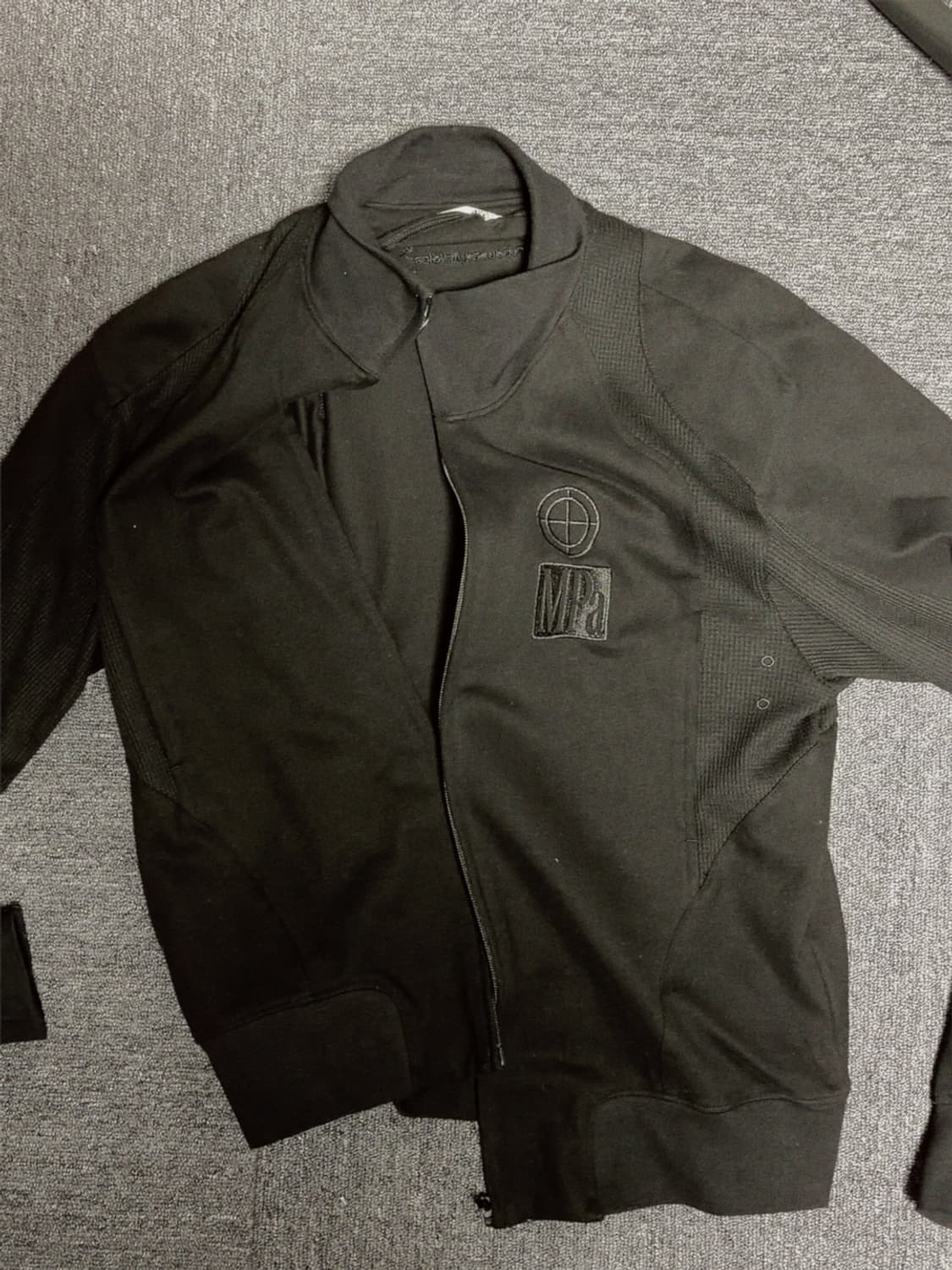 MPa contrast zipped jacket L 상품이미지2