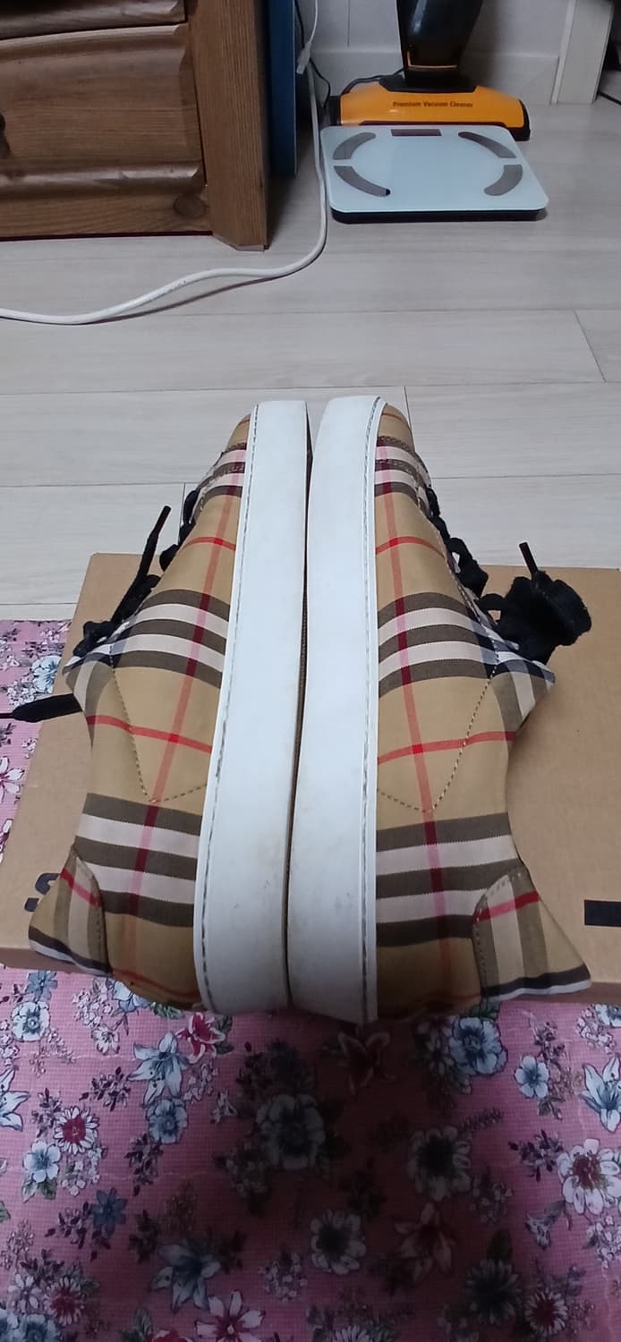 버버리 빈티지 스니커즈(39사이즈) 상품이미지10