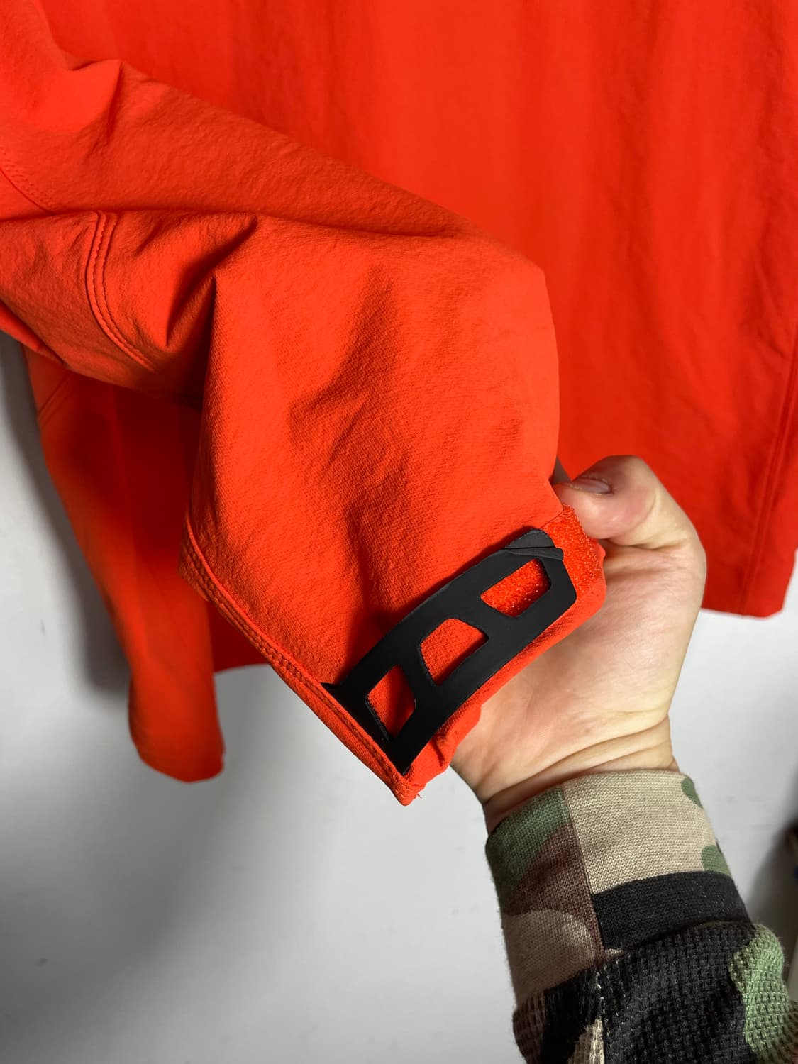 Mountain Hardwear 마운틴하드웨어 바람막이 후드 자켓 상품이미지5