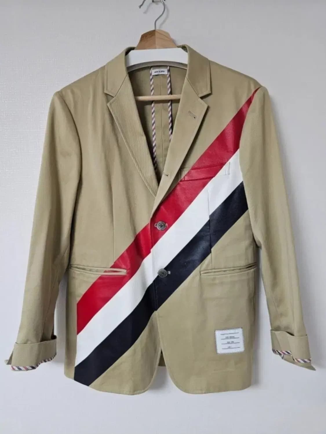 톰브라운 정품 트라이콧 사선 삼선 쟈켓(1사이즈/95~100) 상품이미지1