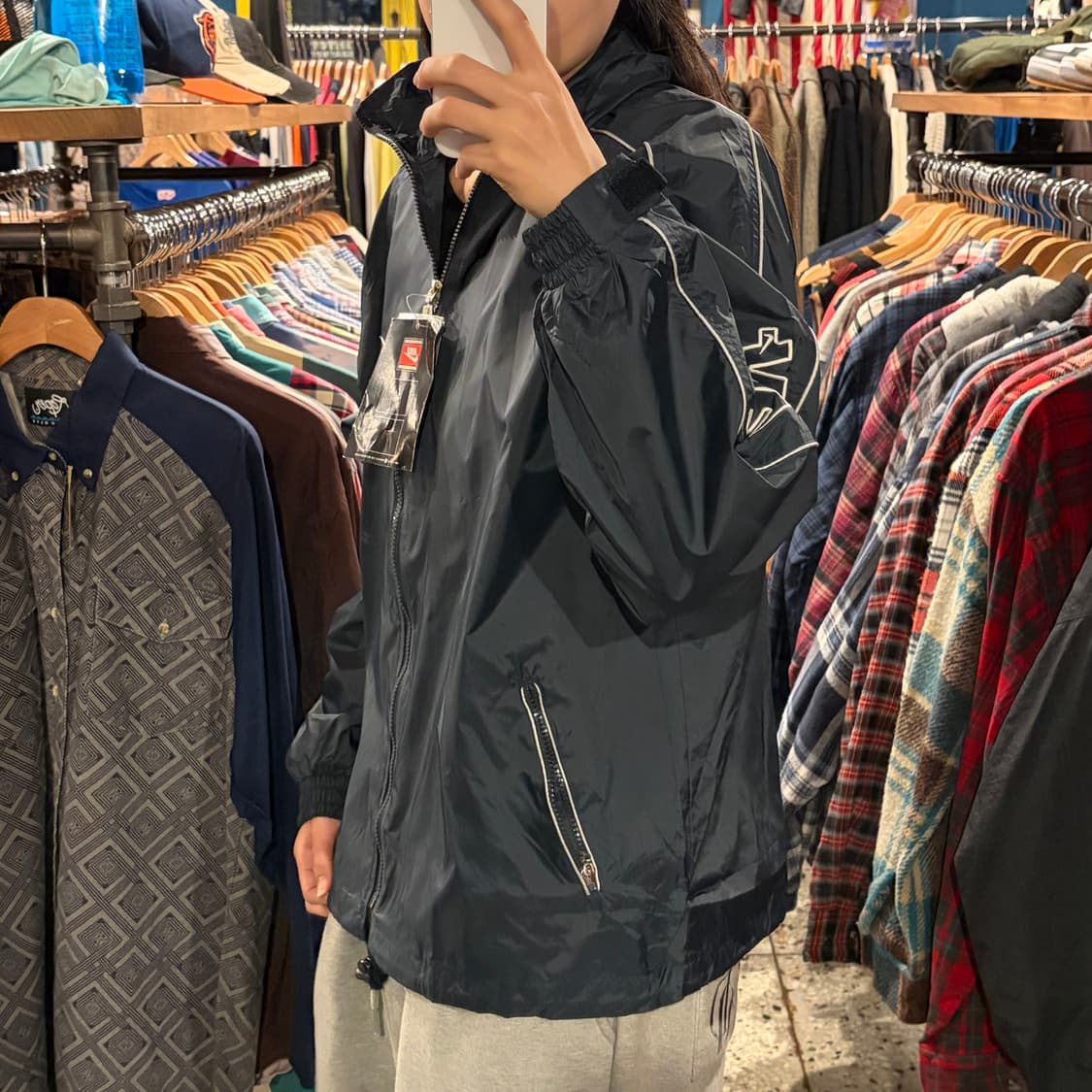 [새상품] nike 나이키 스우시 올드스쿨 바람막이
 상품이미지4