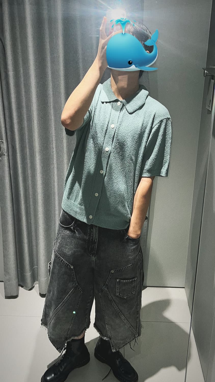 무탠다드 부클 반팔 니트 집업 팝니다 상품이미지1