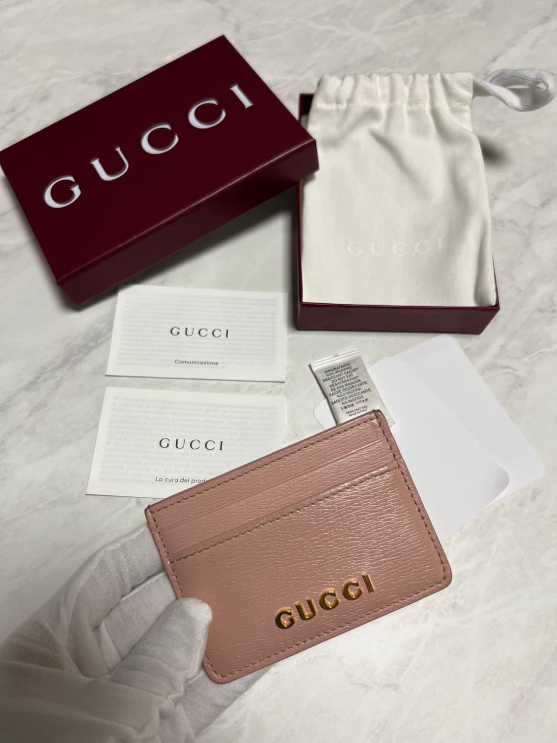 구찌 스크립트 라이트 레더 카드지갑 핑크 상품이미지1