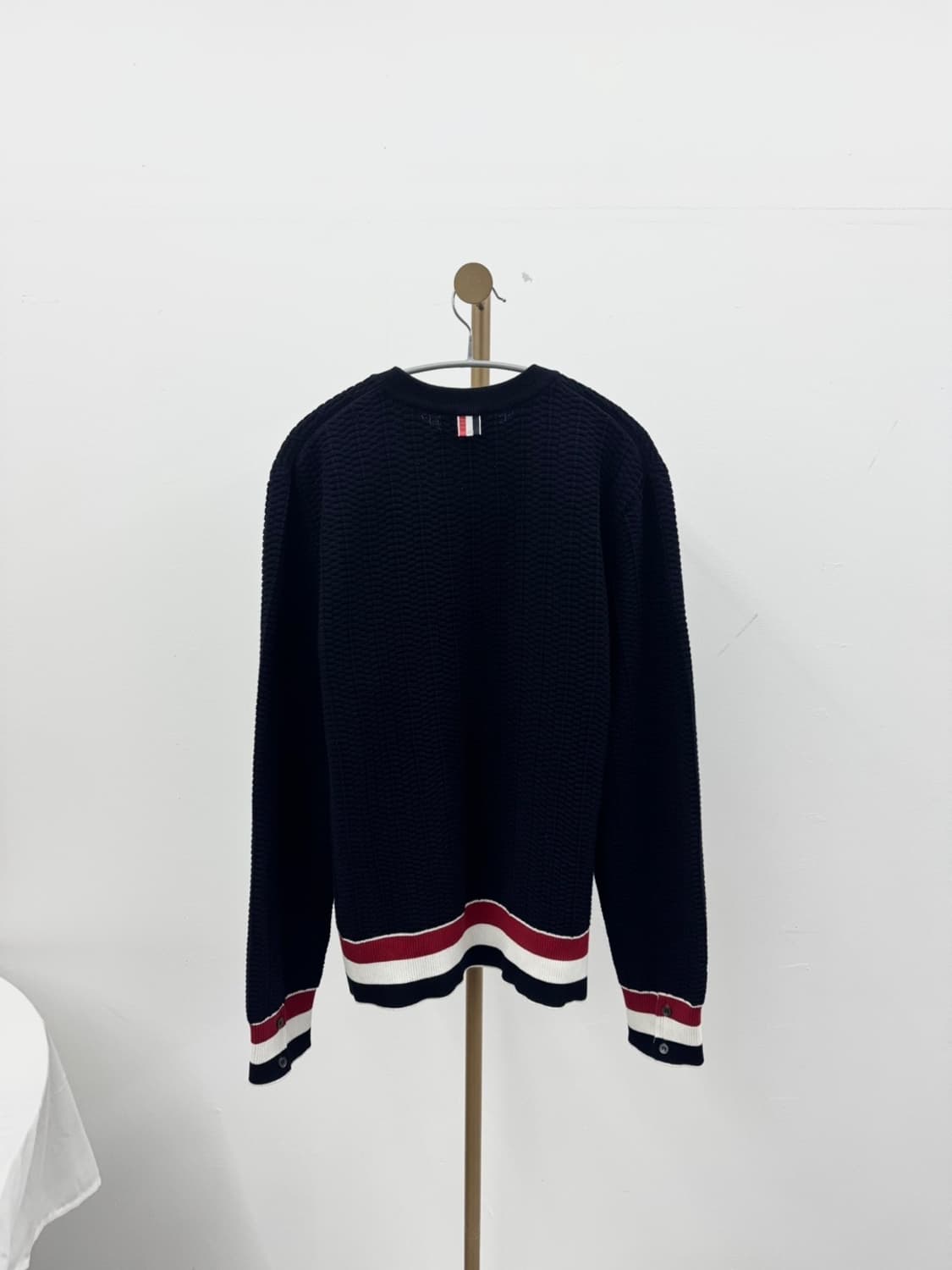 [3] 톰브라운 텍스처드 풀오버 니트 3 size  상품이미지4