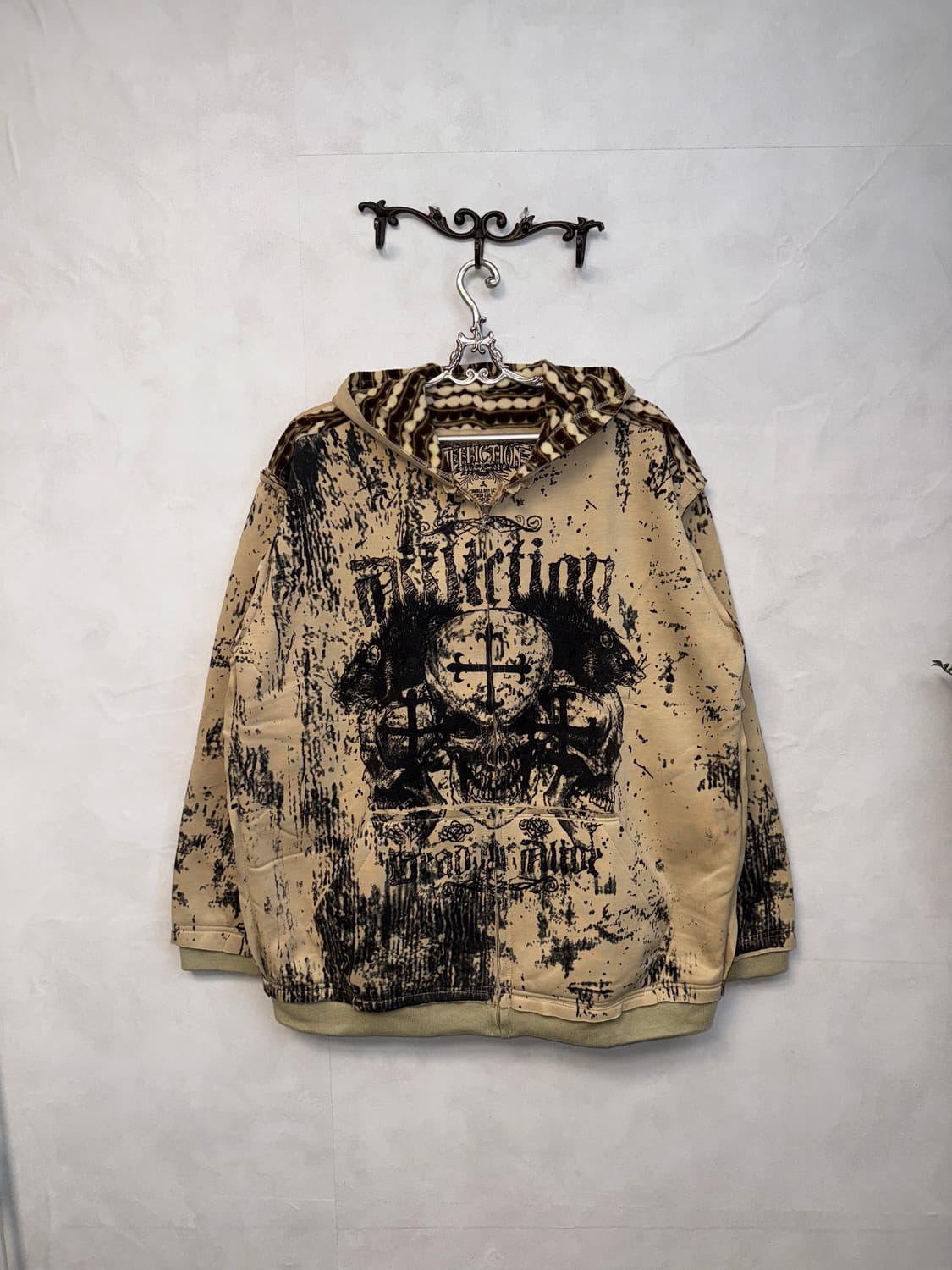 Affliction beige goth punk graphic 후드집업 상품이미지1