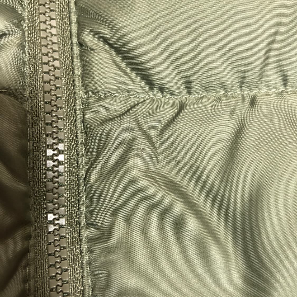 아디다스 에센셜 다운 점퍼 우먼L 상품이미지6