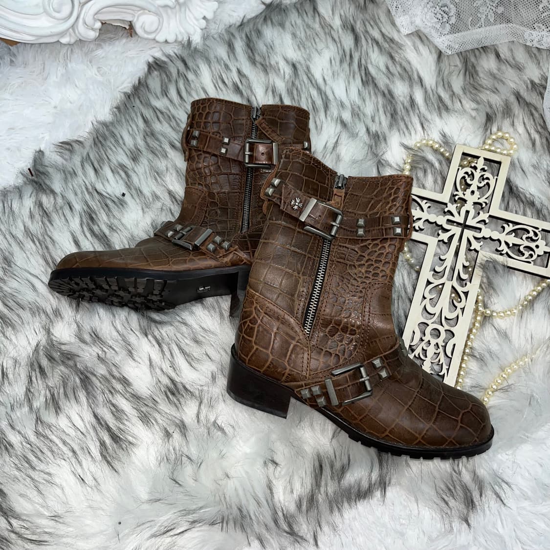 빈티지 브라운 벨티드 부츠 상품이미지1