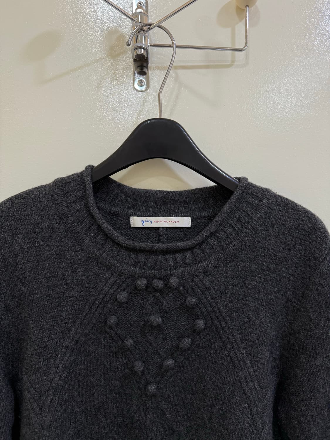 기비비드스톡홀롬 그레이 스웨터 정품 상품이미지4