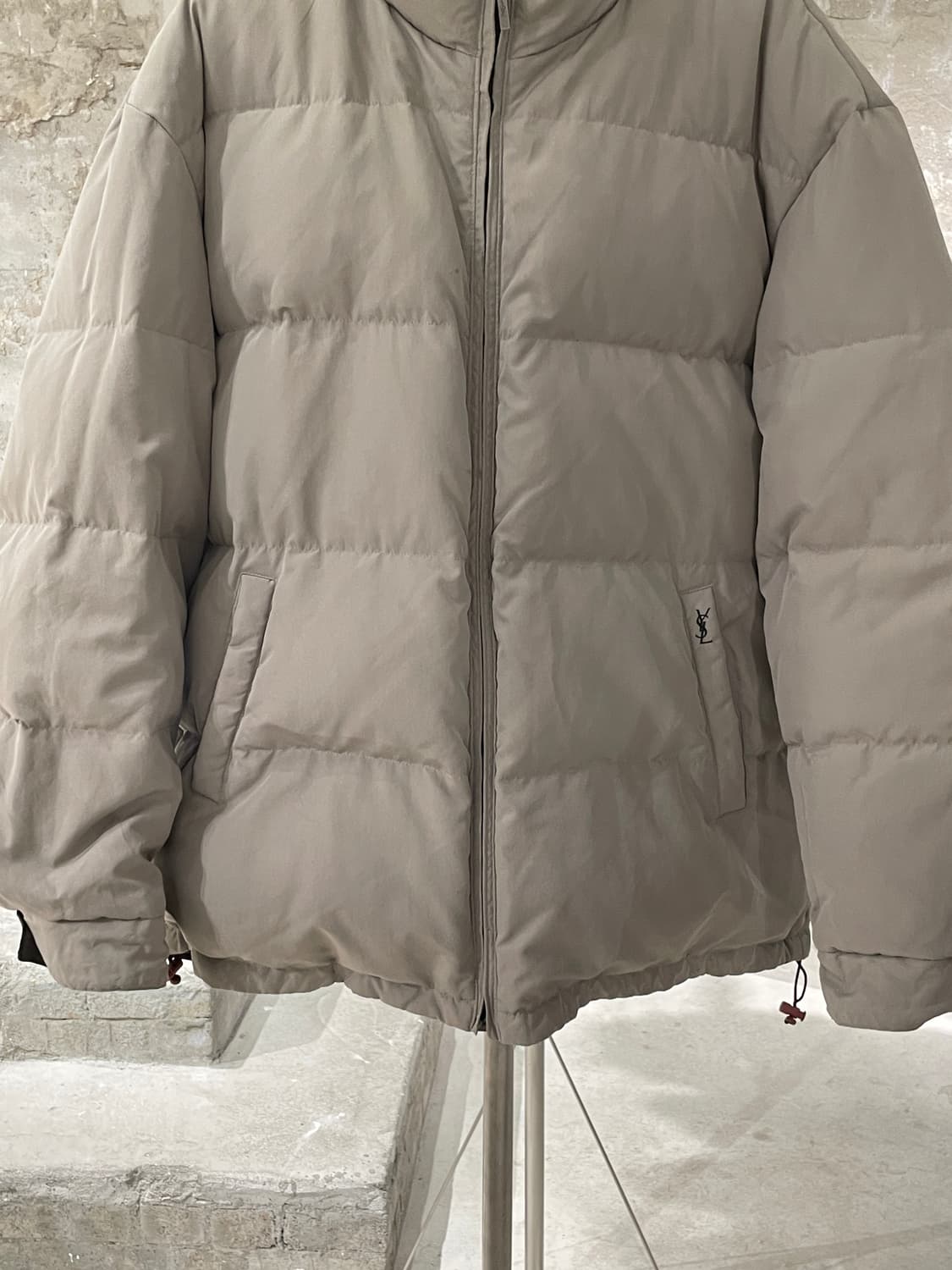 이브 생로랑 뿌르 옴므 마룬 앤 베이지 리버시블 덕 다운 푸퍼 상품이미지7