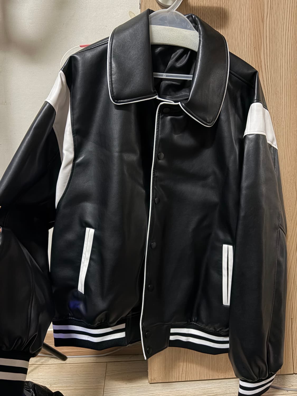 스탠다드에러 파이핑 카라 바시티 남녀공용가능 상품이미지1