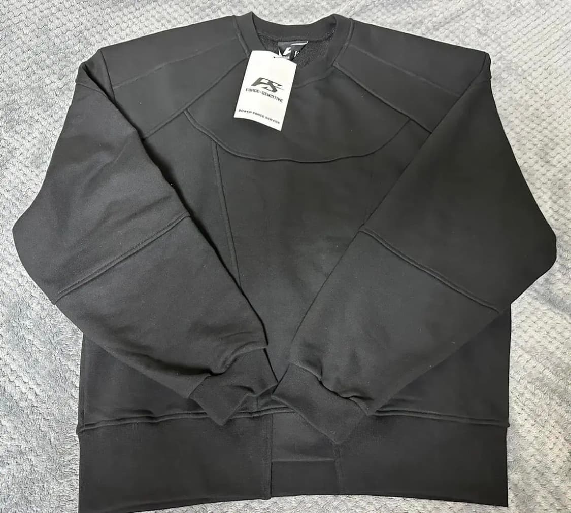 포스센스티브 파워숄더 맨투맨 미착용 새제품 상품이미지1