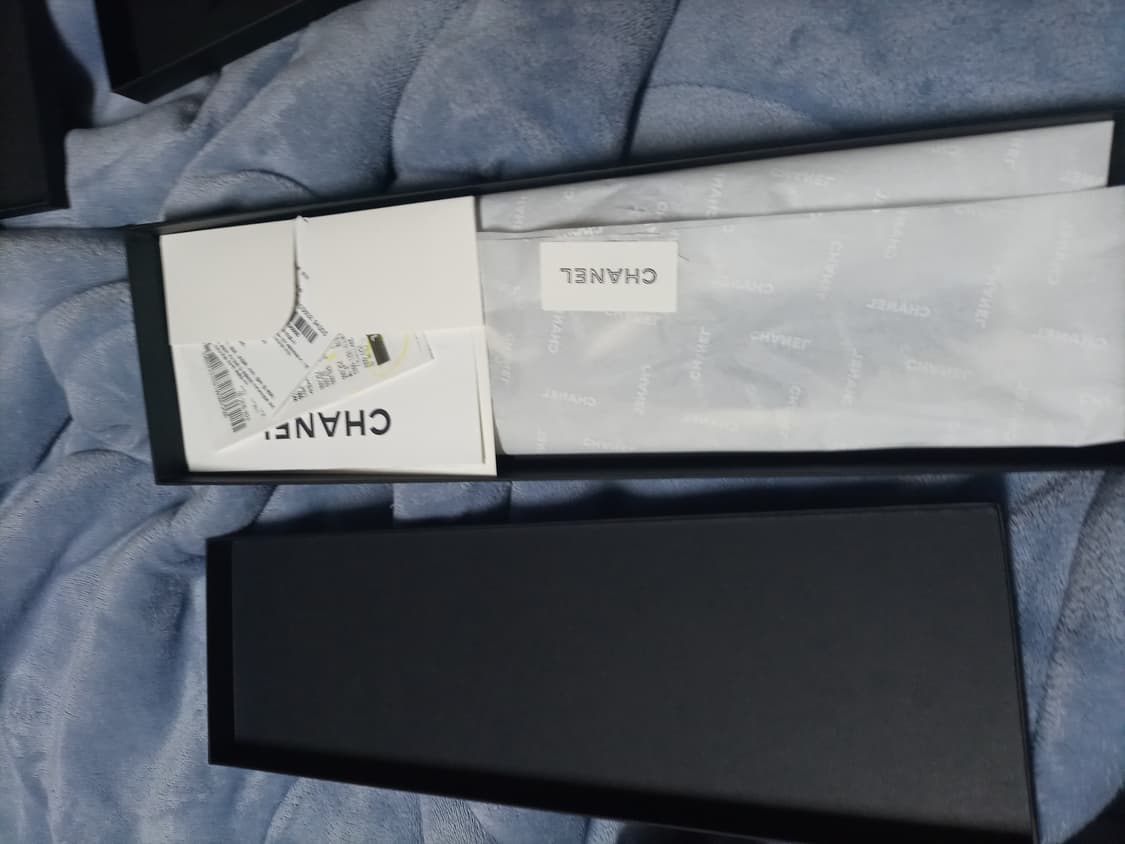 정품 샤넬헤어슈슈 헤어밴드 머리띠+샤넬인보이스일부+올샤넬박스 상품이미지4