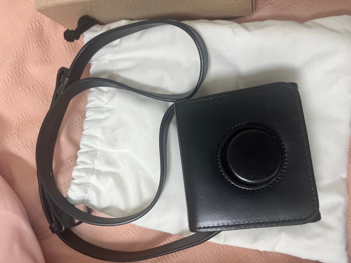 르메르 카메라백 미니 상품이미지1