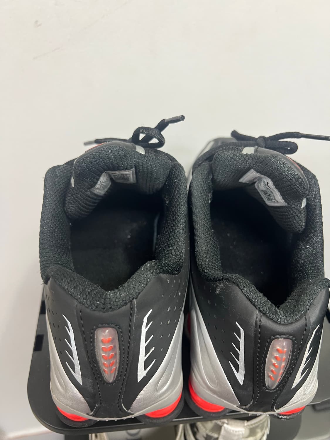 나이키 샥스 메탈릭 실버레드 상품이미지4