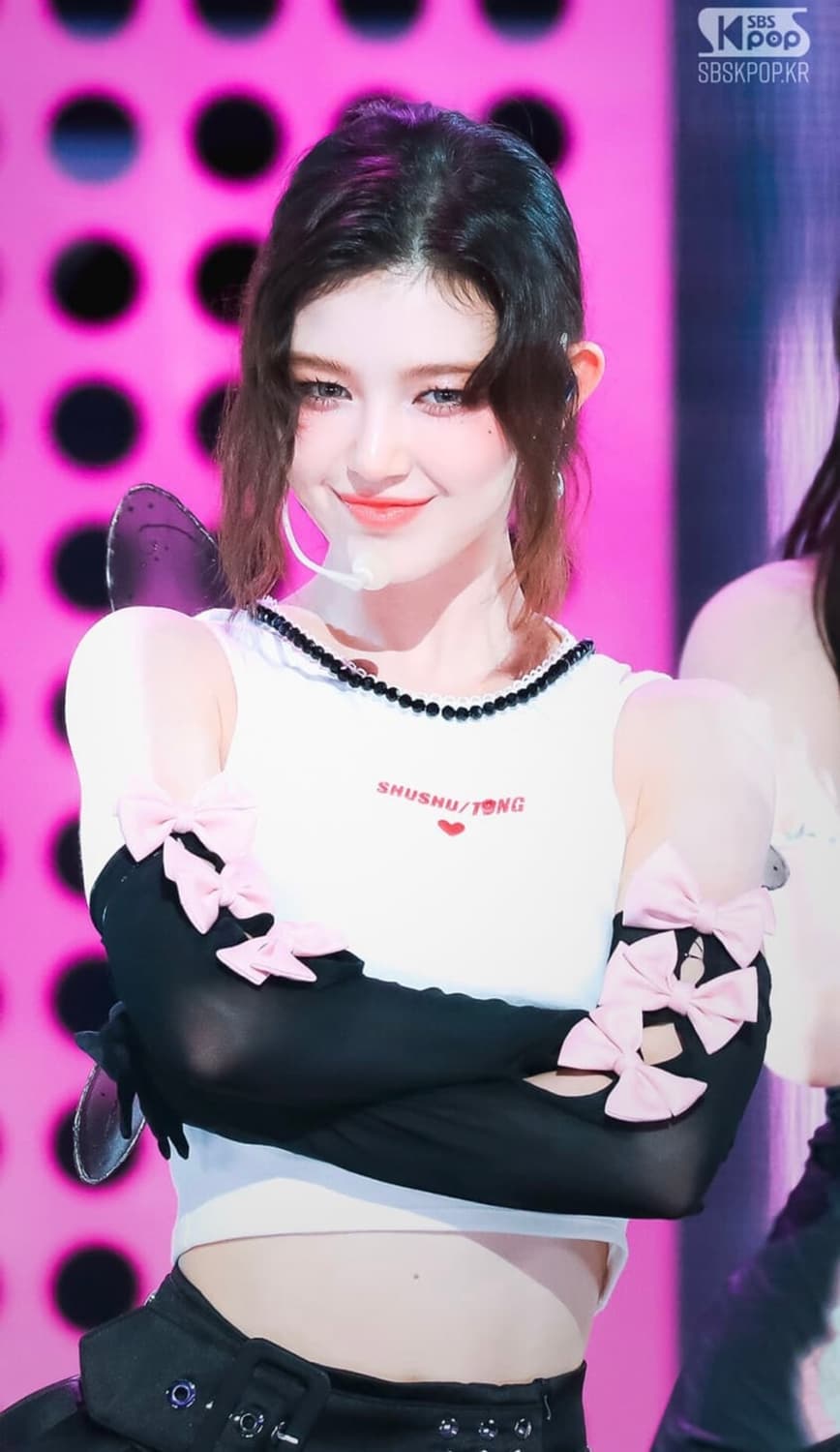 슈슈통 화이트 슬리브리스 탑 상품이미지2