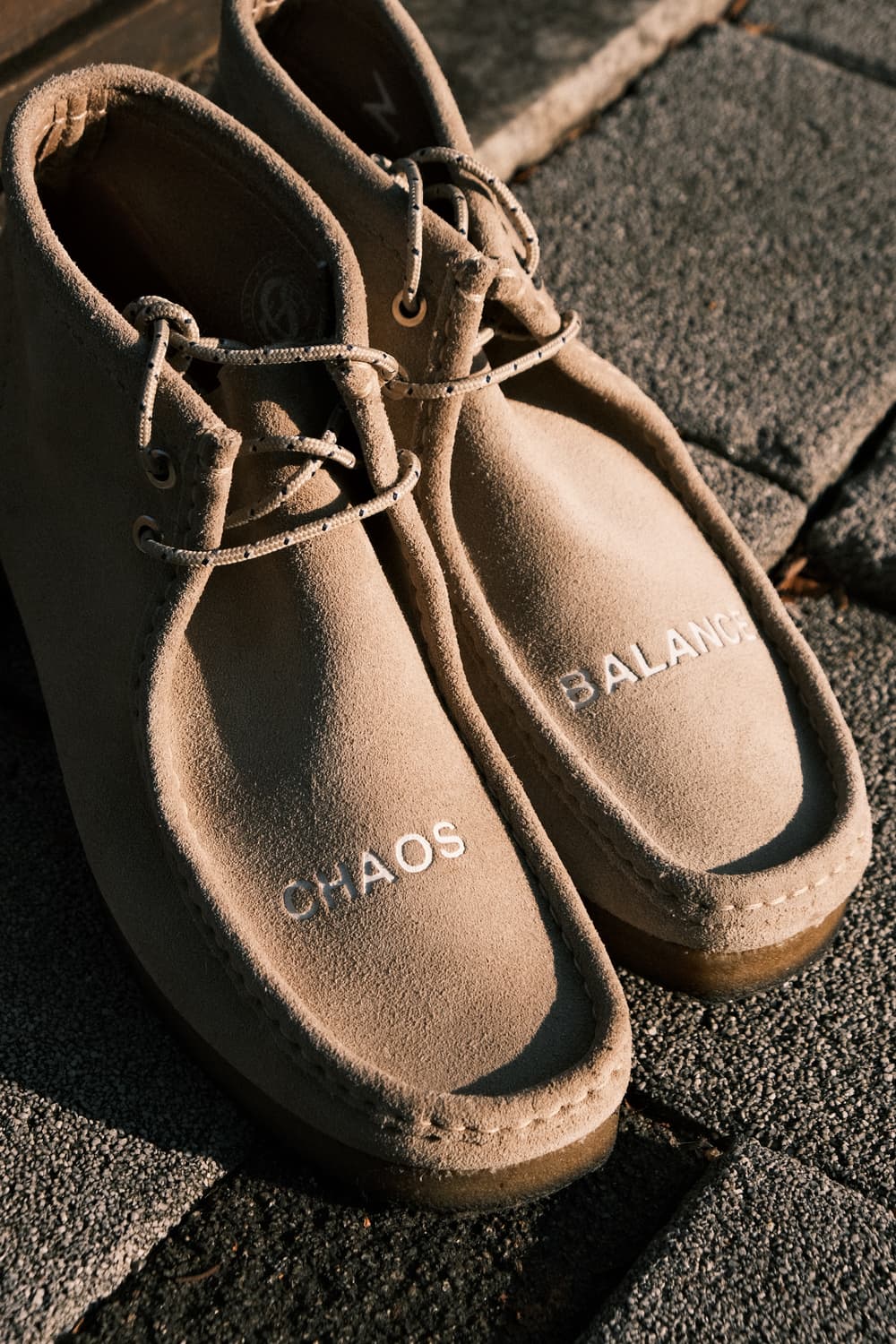 [275]언더커버 x 클락스 왈라비 부츠  상품이미지2