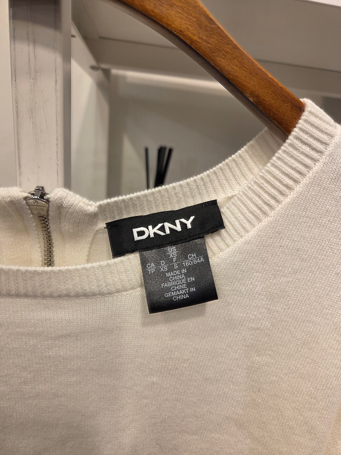 DKNY 프릴 반팔 니트티 상품이미지2