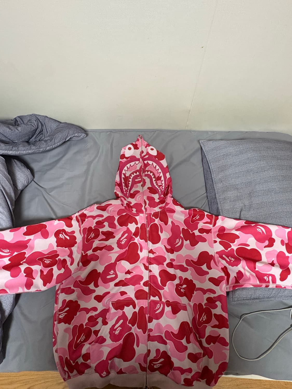 베이프 ABC 카모 레이온 릴렉스드 핏 샤크 풀 집 후드 핑크 상품이미지1