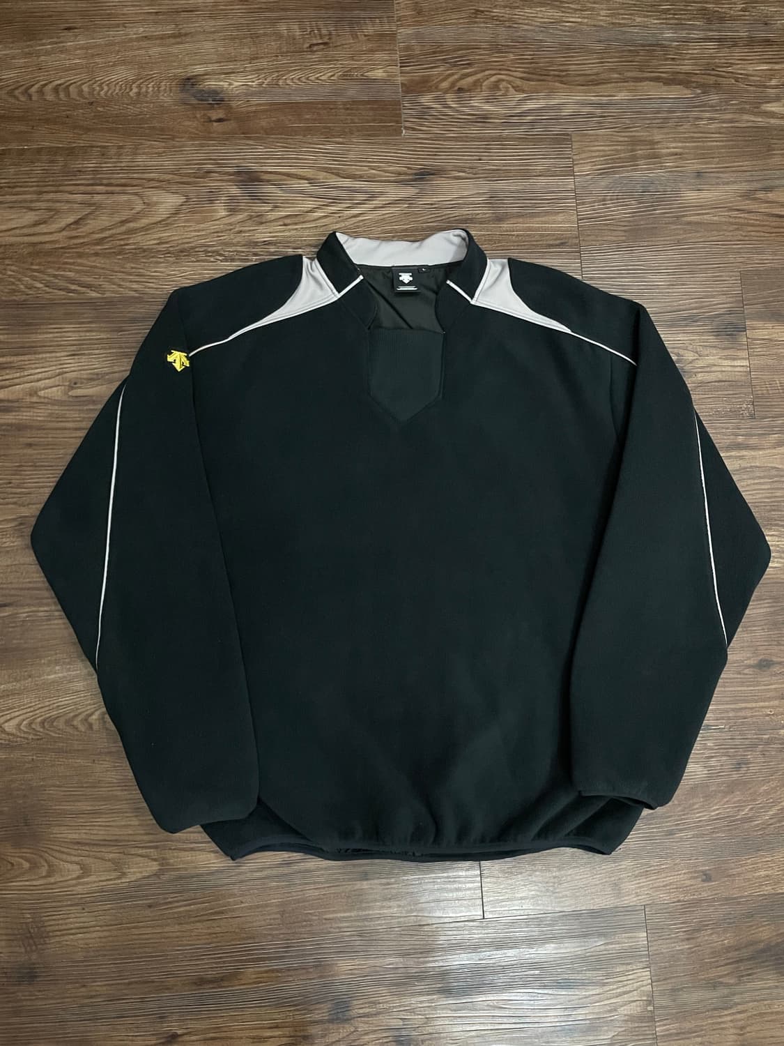 데상트 풀오버 후리스 웜업 자켓 블랙 상품이미지3