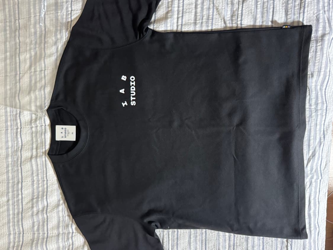 새상품 아이앱 스튜디오 Basic T-Shirt Black 상품이미지2