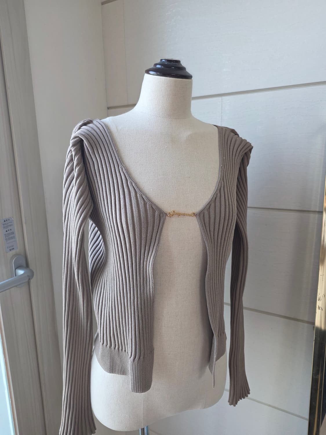 정품 자크뮈스 프랄루 가디건 상품이미지5