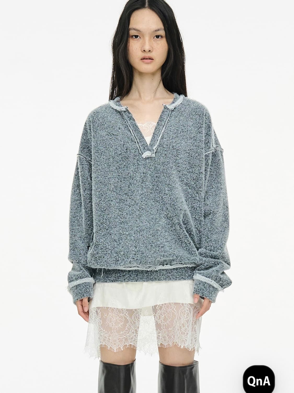 세릭 FURRY V-NECK SWEATSHIRT 상품이미지1