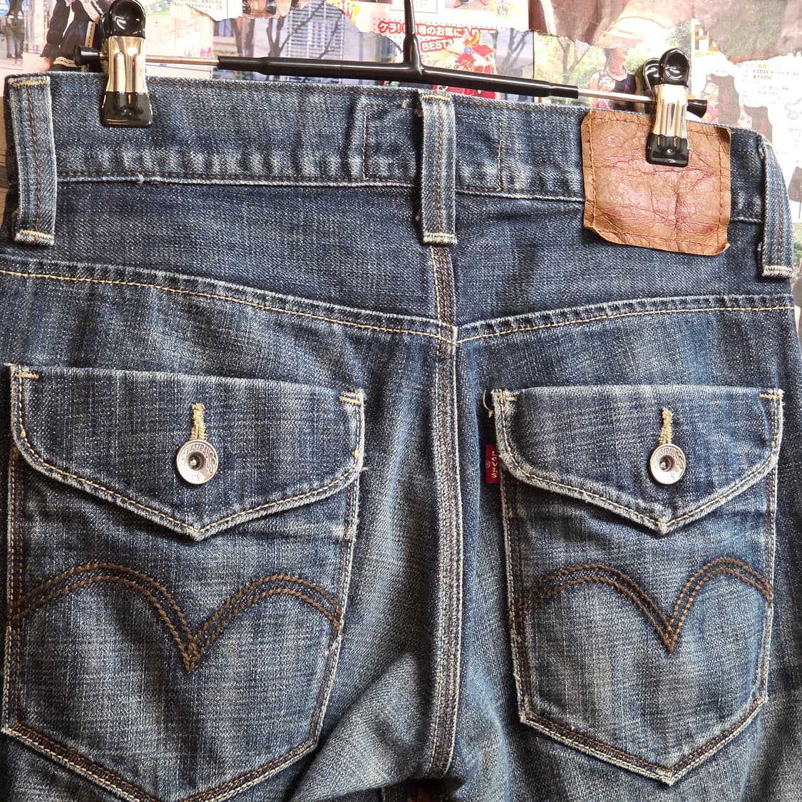 리바이스 포켓 포인트 워싱 데님 팬츠 상품이미지2